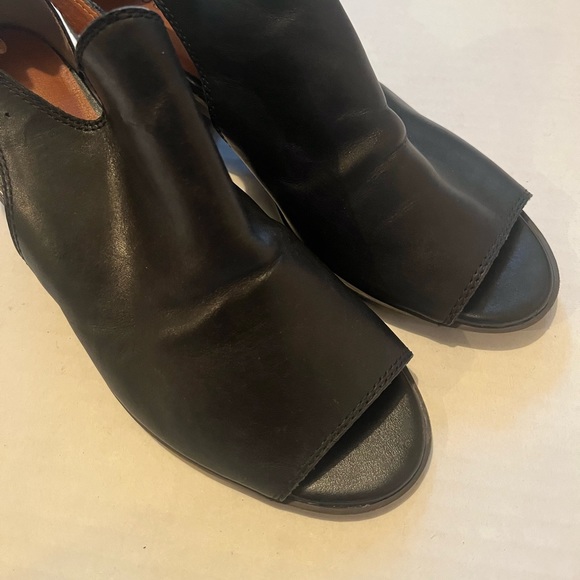 Lucky Brand peep toe booties boots black leather low heel size 37 - Picture 3 of 12